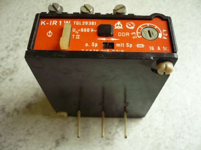 Bimetallic motor circuit breaker overload relay IR 1/2 2,5-4,2A VEB Lift