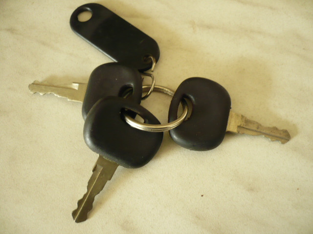 Key for cabin lock key assy cabin Kubota KX41 / KX 41-2VC mini excavator 6948199910