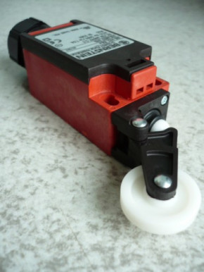 Bernstein limit switch for Zippo lift type 1250 1501 1506 1521 1590 (installed in the upper column drive side, upper limit switch)