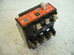 Bimetallic motor circuit breaker thermal relay overload relay IR 1/1 6,4-10,5A