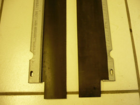 Sheet with pressed rubber strip to the spindle cover column for Zippo Lift i.a. type 1250 1590 LS (left side)