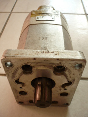 Orsta tandem pump hydraulic pump for VTA Forklift Takraf DFG 3202 N-A C40-2 L A6,3 L / DFG 3002 C40-2 L + A6,3 AL