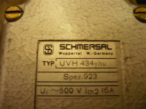 two-stage limit switch, safety switch, position switch Schmersal for Romeico Atlantic 2 post lift