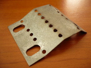 deformation of sheet metal for lifting nut Zippo lift Type 1401 1411 2-4 tons (Wear plate between lifting nut and safety nut nut)